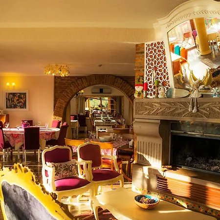 Hotel Aeneas