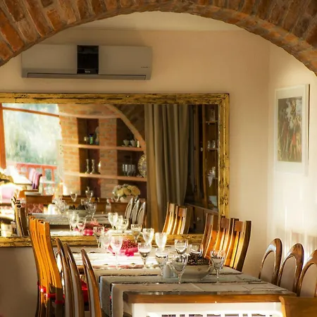Aeneas Hotel