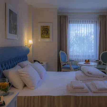 Aeneas Hotel